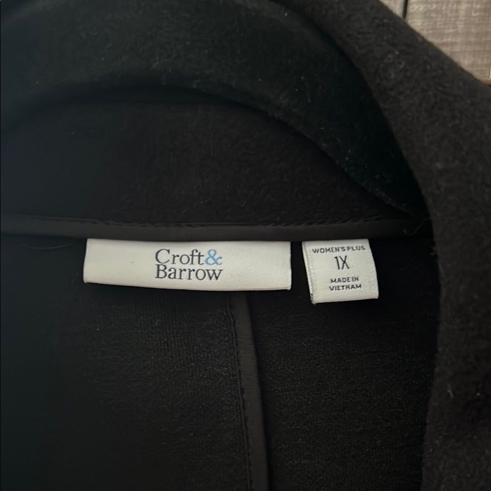 Croft & Barrow. Women's Black Double-Breasted Coat - Picture 2 of 8